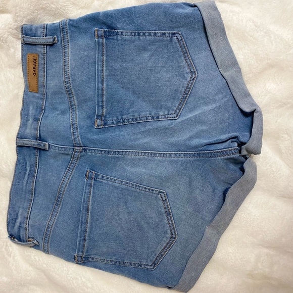 Shorts - Picture 3 of 4